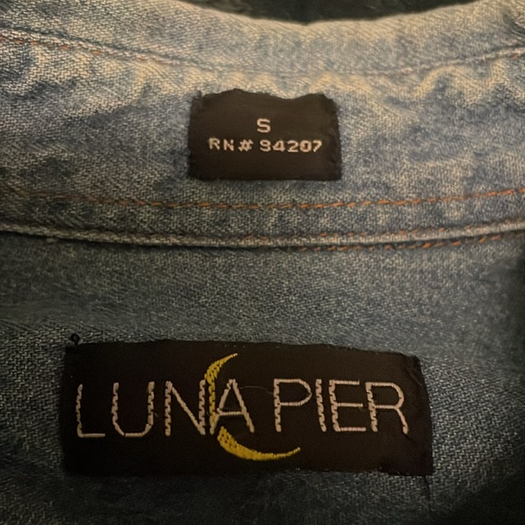 Luna Pier Button Up Men’s Shirt (S) - Picture 4 of 10